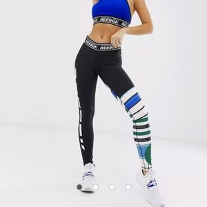 Reebok Training Paneled Legginfs